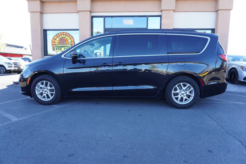 2022 Chrysler Pacifica Touring L
