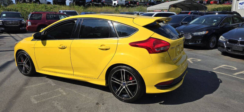 2017 Ford Focus ST