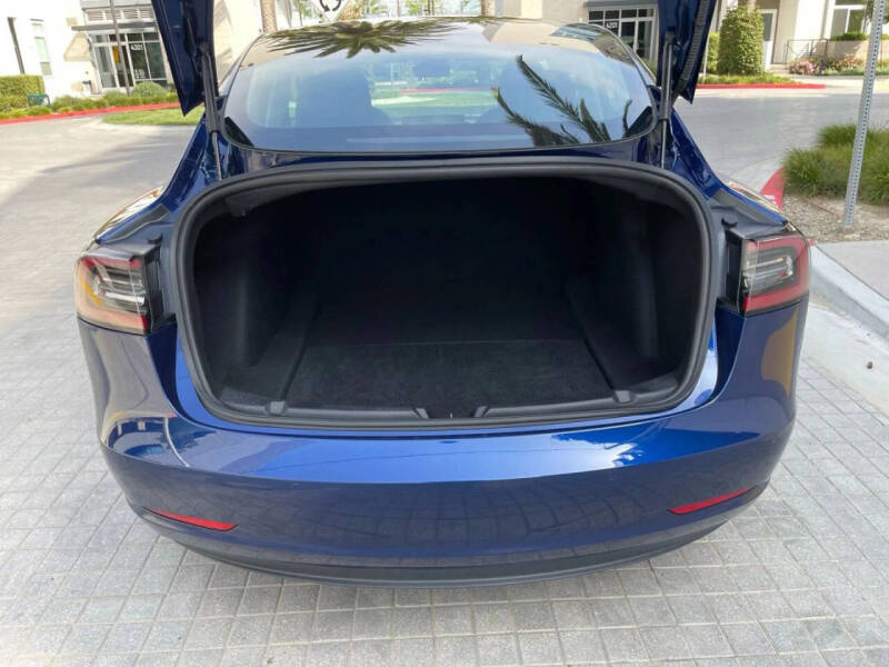 2019 Tesla Model 3 Standard Range Plus