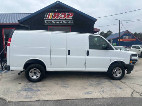 2023 Chevrolet Express 2500