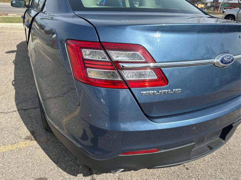 2019 Ford Taurus SEL
