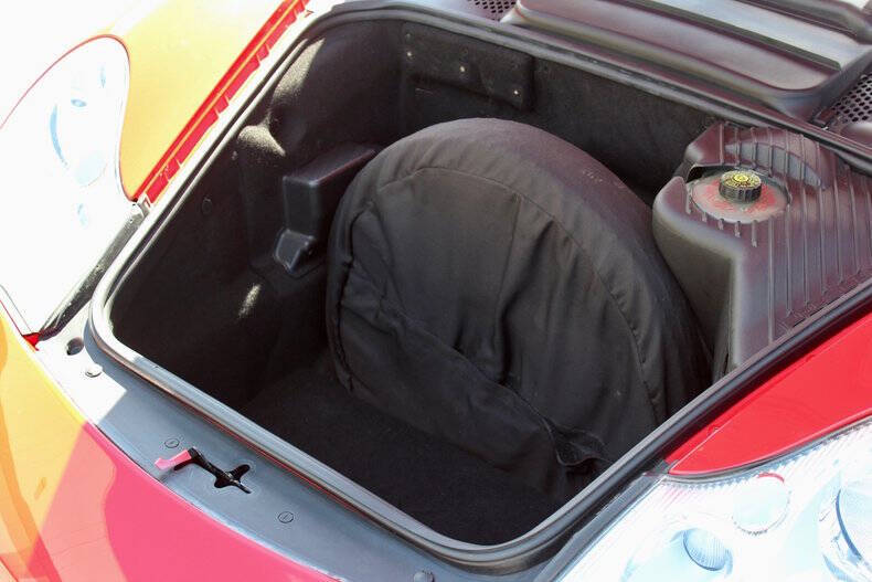 2003 Porsche 911 Carrera