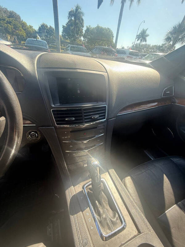 2018 Lincoln MKT Town Car Livery Fleet