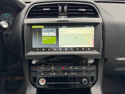 2017 Jaguar F-PACE 35t Prestige