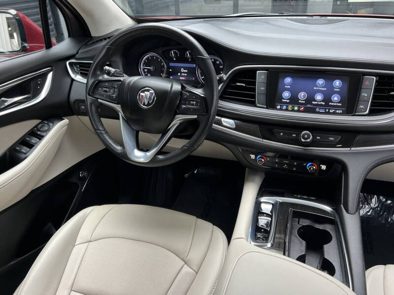 2023 Buick Enclave Essence