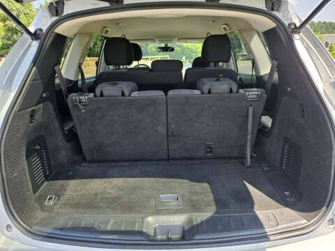 2019 Nissan Pathfinder SV