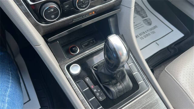 2017 Volkswagen Passat 1.8T SE