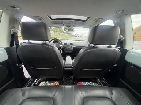 2010 Volkswagen New Beetle Final Edition