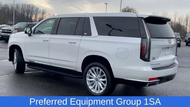 2023 Cadillac Escalade ESV Luxury