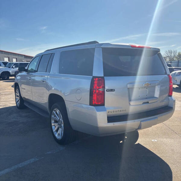 2017 Chevrolet Suburban LT