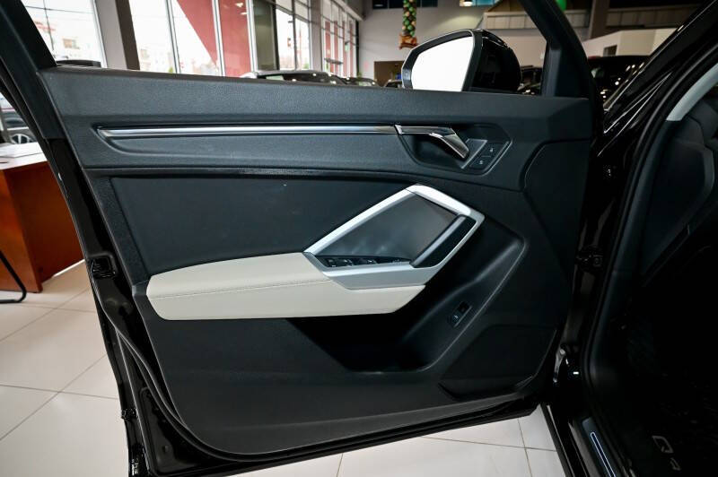 2021 Audi Q3 quattro S line Premium 45 TFSI