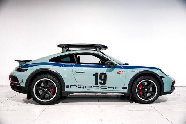 2023 Porsche 911 Dakar