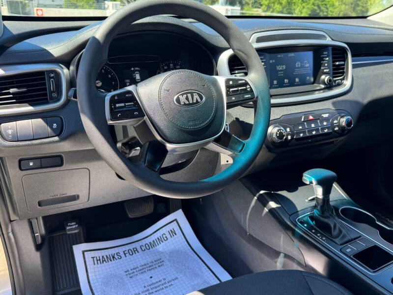 2019 Kia Sorento L