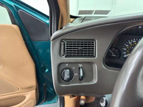 1996 Ford Thunderbird LX