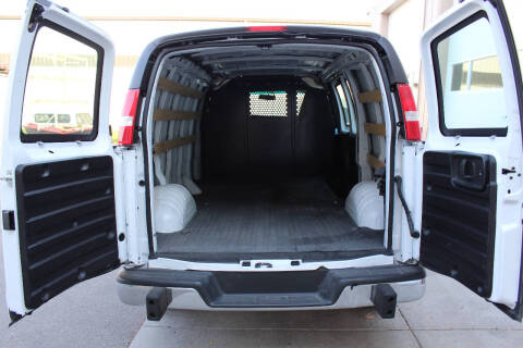 2023 GMC Savana 2500