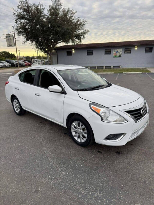 2018 Nissan Versa SV