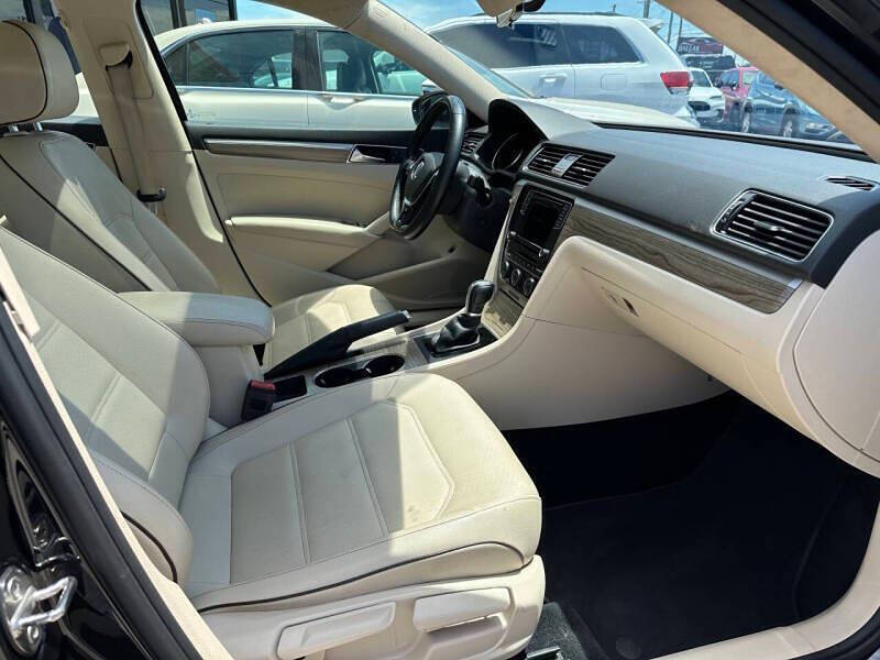 2018 Volkswagen Passat 2.0T SE