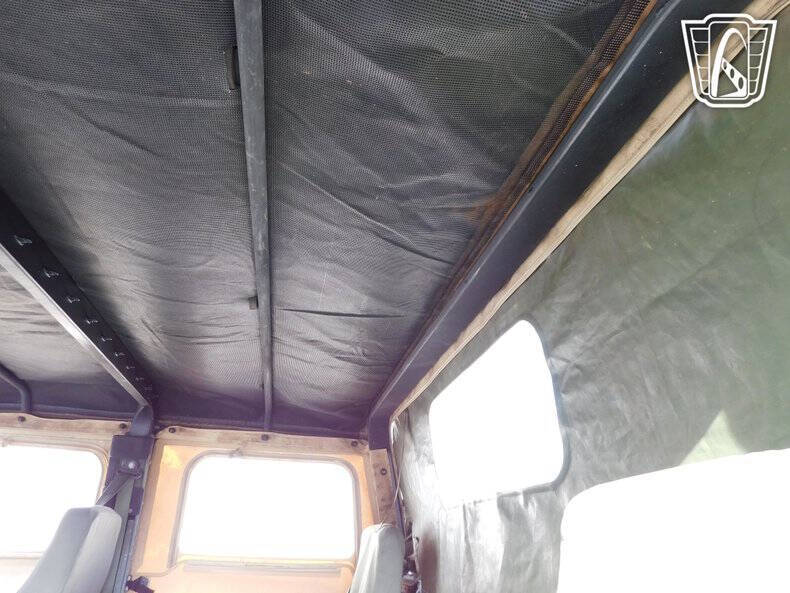 1999 AM General Hummer