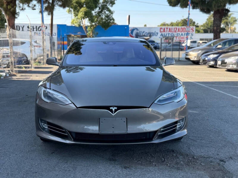 2016 Tesla Model S 90D
