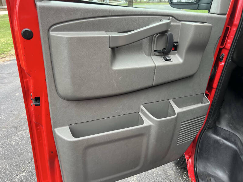 2016 Chevrolet Express 2500