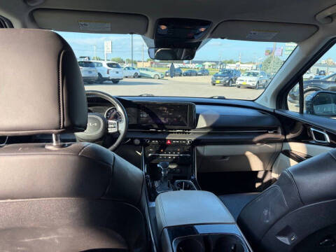 2023 Kia Carnival EX