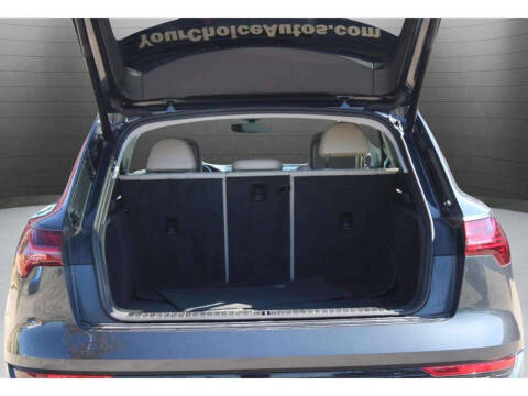 2019 Audi e-tron quattro Prestige