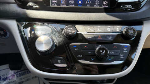 2020 Chrysler Pacifica Touring L Plus