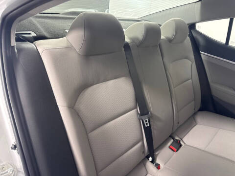 2019 Hyundai Elantra