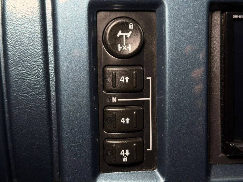 2005 HUMMER H2