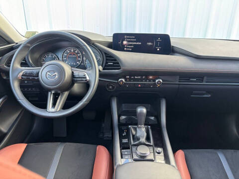 2025 Mazda Mazda3 Sedan 2.5 Carbon Turbo
