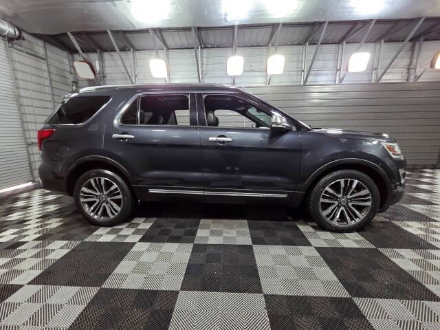 2017 Ford Explorer Platinum