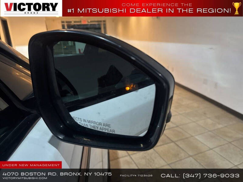 2022 Land Rover Range Rover Velar P250 R-Dynamic S