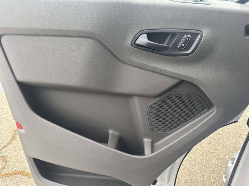 2025 Ford Transit