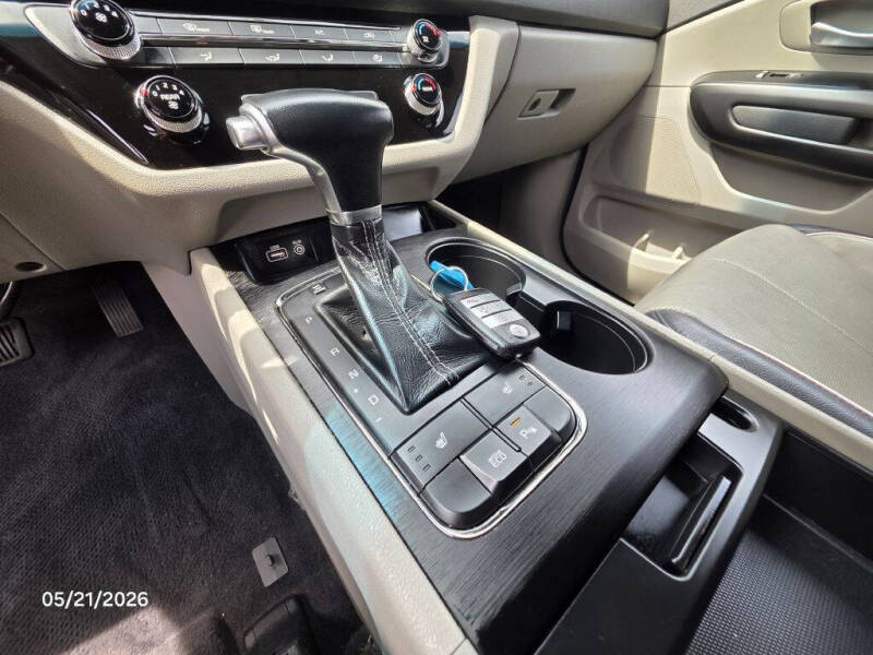 2017 Kia Sedona LX
