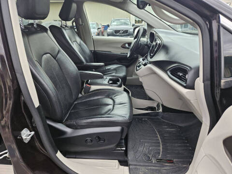 2018 Chrysler Pacifica Touring L Plus