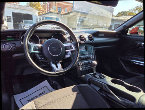 2016 Ford Mustang V6