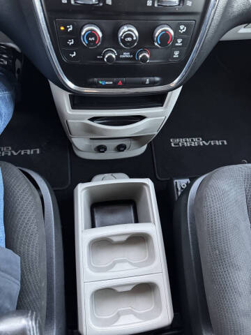 2016 Dodge Grand Caravan SE