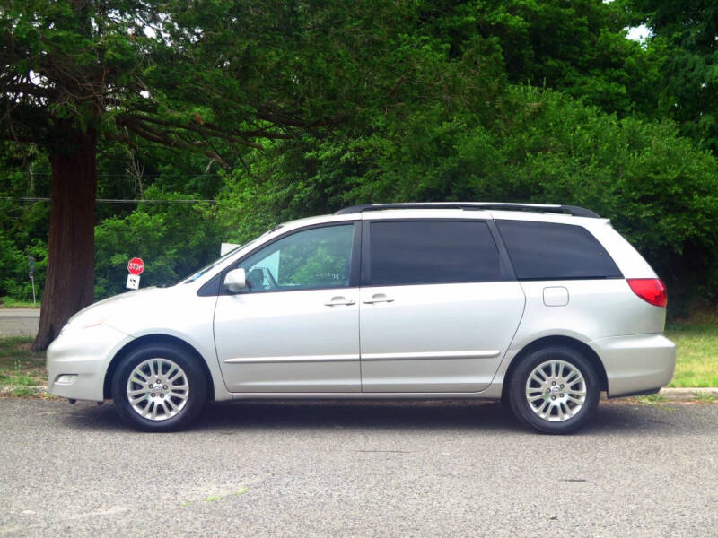 2008 Toyota Sienna XLE