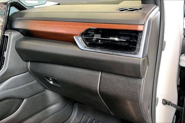 2025 GMC Yukon XL Denali