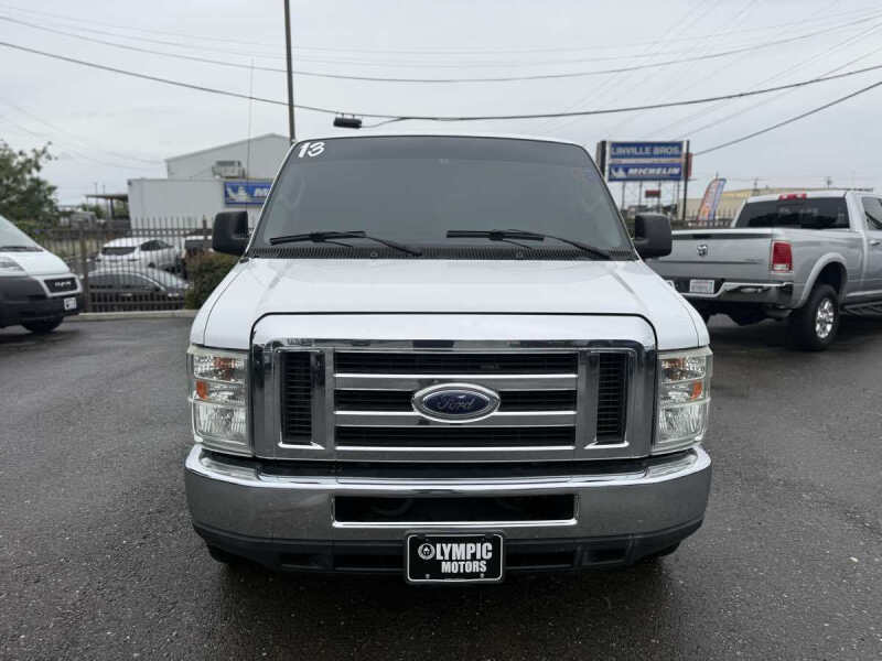 2013 Ford E-Series E-350 SD XLT