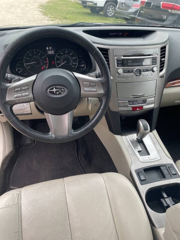 2011 Subaru Outback 2.5i Limited
