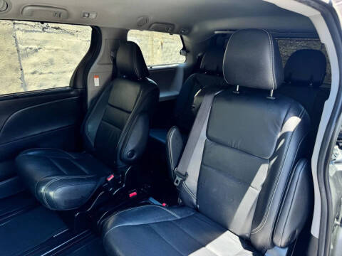 2017 Toyota Sienna