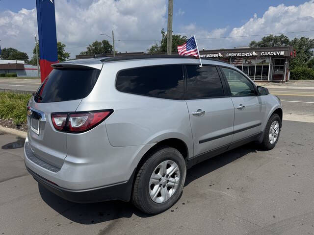 2017 Chevrolet Traverse LS