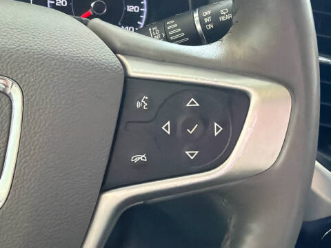 2017 GMC Acadia SLE-2