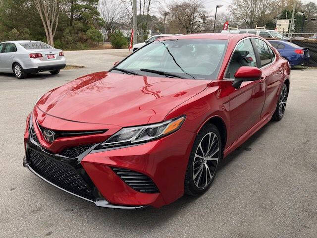 2020 Toyota Camry SE