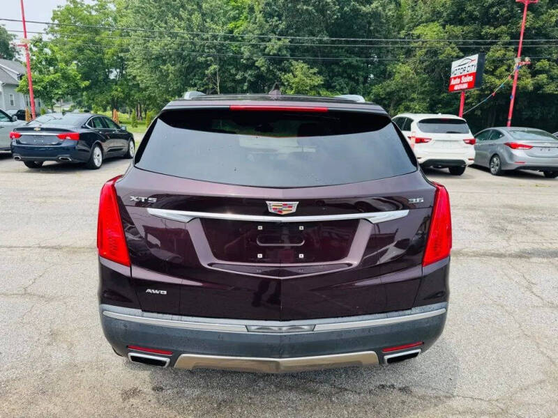2017 Cadillac XT5 Platinum