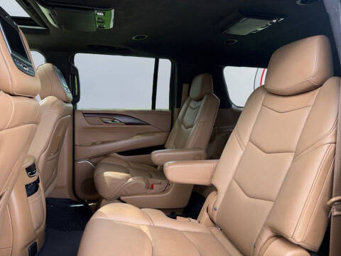 2017 Cadillac Escalade ESV Platinum