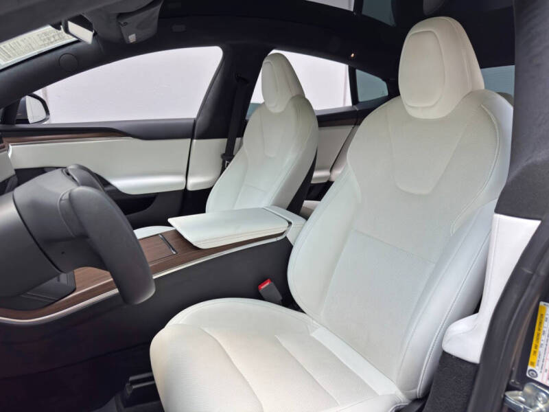 2022 Tesla Model S
