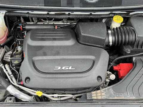 2017 Chrysler Pacifica Touring-L