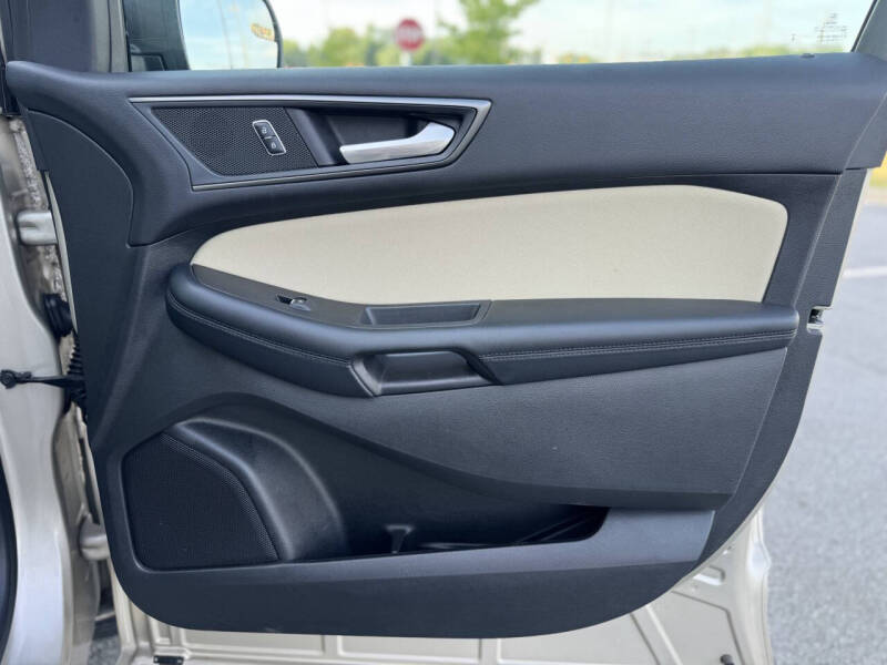 2017 Ford Edge SE